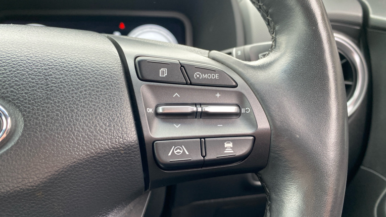 Hyundai KONA 100kW Premium 39kWh 5dr Auto Electric Hatchback